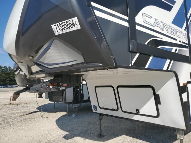 2022 5th Wheel Trailer