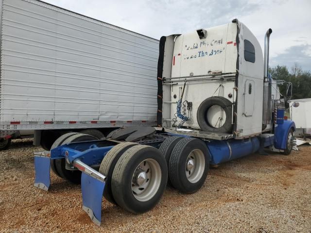 2001 Freightliner Conventional FLD132 XL Classic