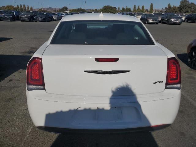 2021 Chrysler 300 Touring