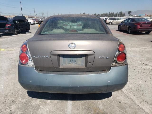 2004 Nissan Altima Base