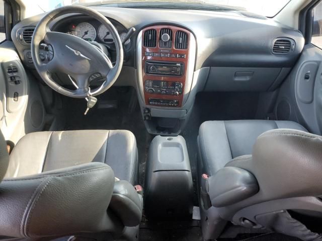 2006 Chrysler Town & Country Limited