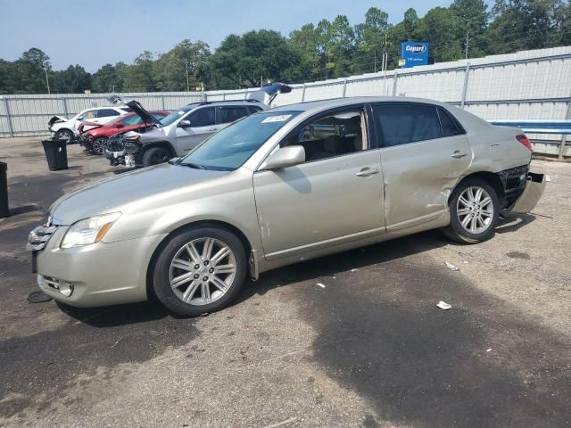 2005 Toyota Avalon XL