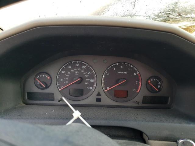 2002 Volvo V70