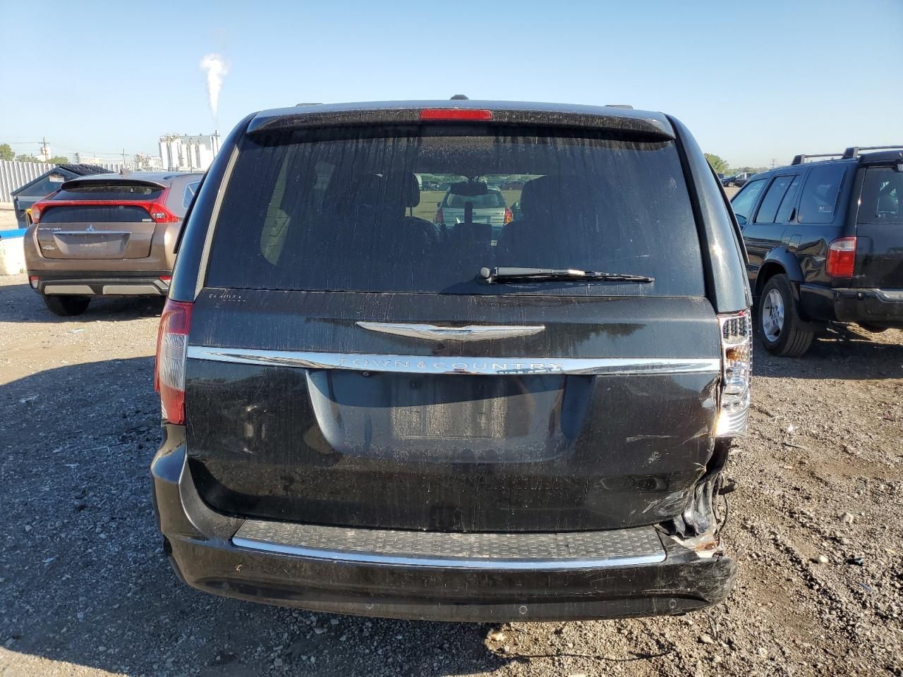 2013 Chrysler Town & Country Touring l