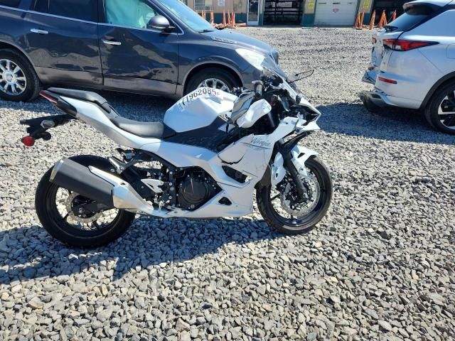 2025 Kawasaki EX500