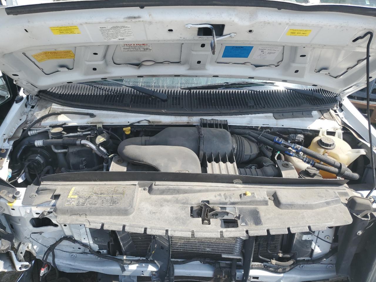 2016 Ford Econoline E450 Super Duty Cutaway Van