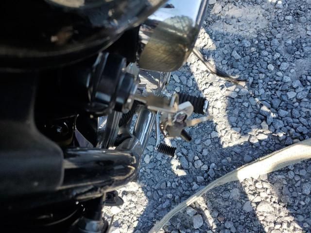 2001 Honda VF750 C