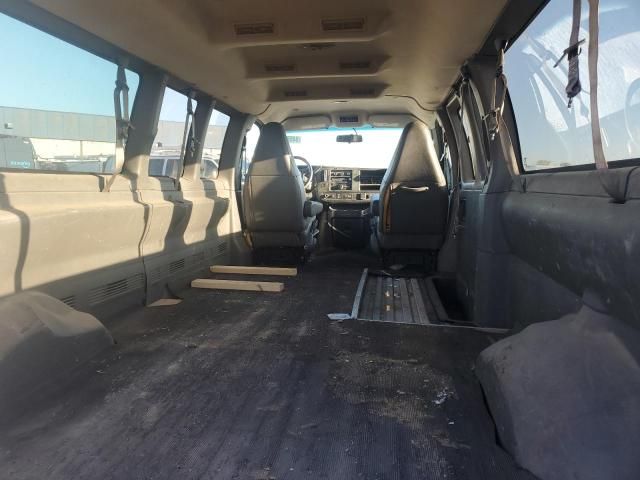 2017 GMC Savana G3500 LT