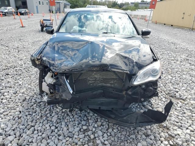 2013 Chrysler 200 Touring