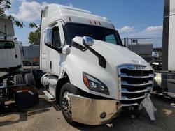 Freigliner Vehiculos salvage en venta: 2024 Freigliner 2024 Freightliner Cascadia 116 Semi Truck