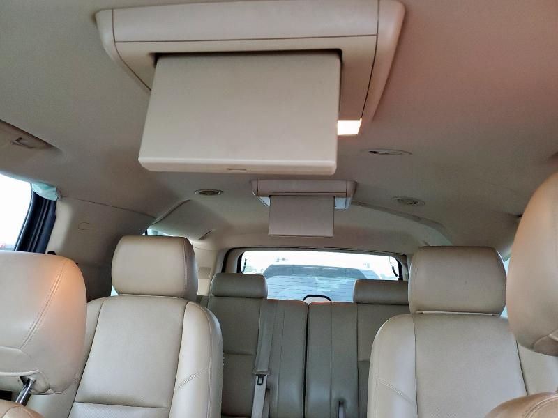 2014 Chevrolet Suburban C1500 LTZ