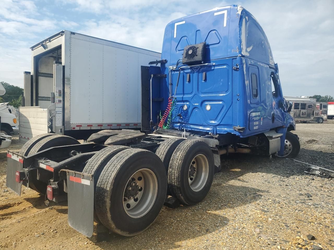 2024 Freightliner Cascadia 126 Semi Truck
