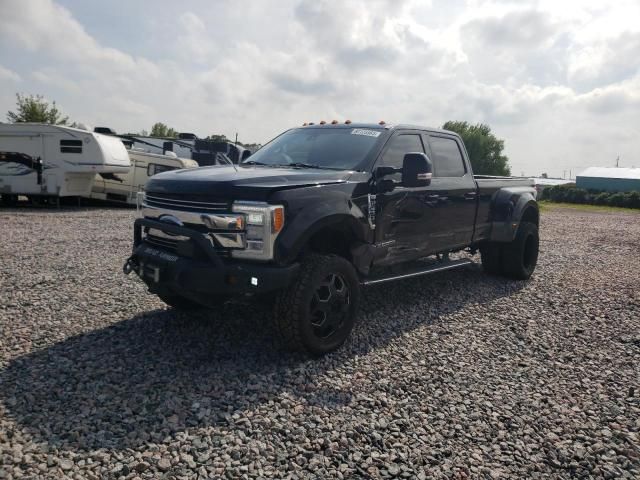 2017 Ford F350 Crew C PU 4X4