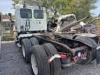 2020 Freightliner Cascadia 1-Trucks