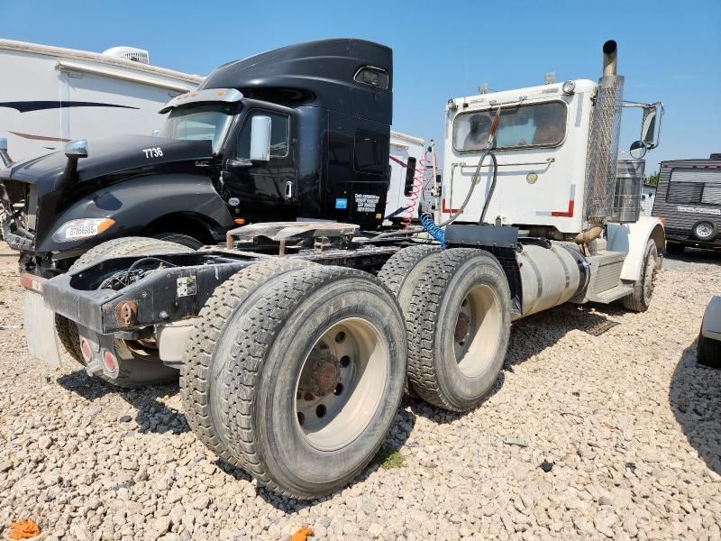 2012 Peterbilt Tractor 2012 Peterbilt 367 Semi Truck