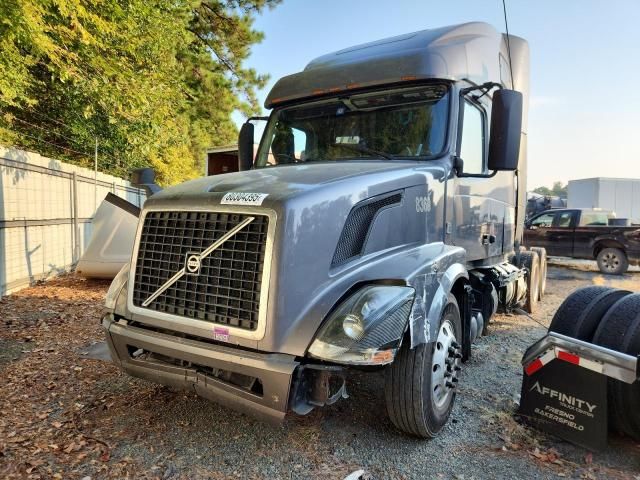 2016 Volvo VNL Semi Truck