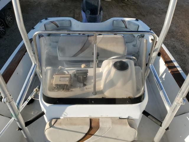 2001 Wells Cargo 2001 Wellcraft Boat