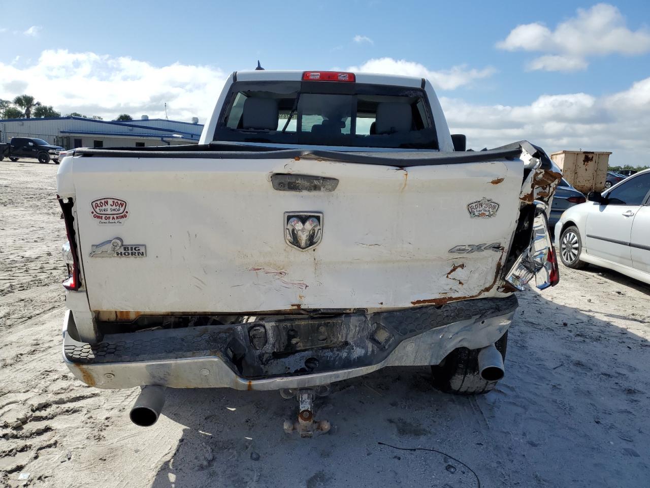 2015 Dodge RAM 1500 SLT