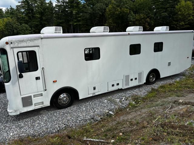 2009 TMC 2009 Tktv MC9-Transit Vehicles Entertainer Coach