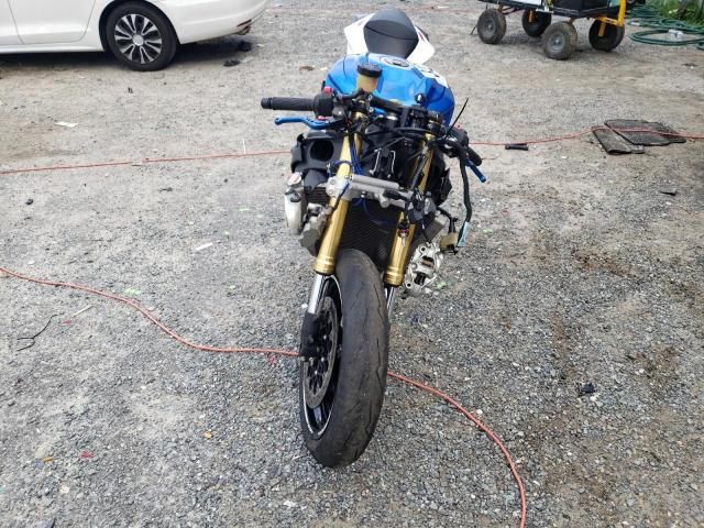 2014 Suzuki GSX-R750