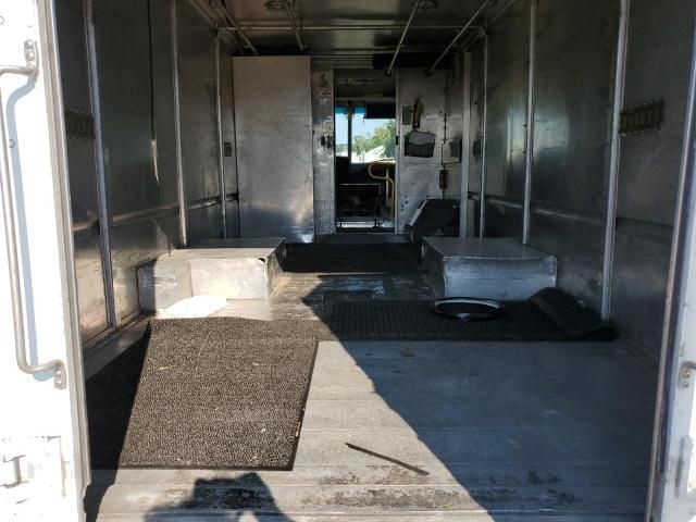 2006 Ford Econoline E450 Super Duty Commercial STR