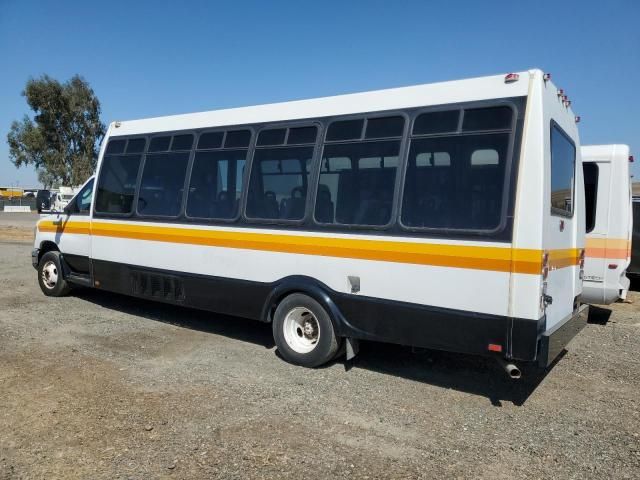 2008 Ford Econoline E450 Super Duty Cutaway Van