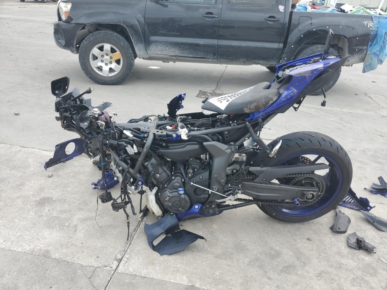 2023 Yamaha YZFR7