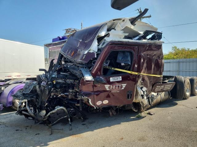 2025 Freightliner Cascadia 126 Semi Truck