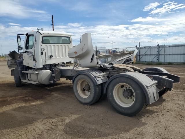 2020 Freightliner 114SD Semi Truck
