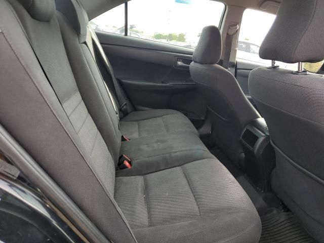 2015 Toyota Camry Hybrid