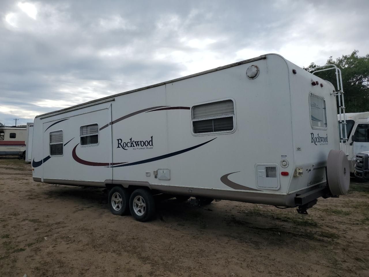 2005 Rockhill Body Co. Wood Forest River