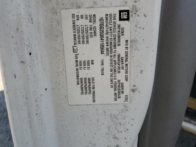 2004 GMC Savana G2500