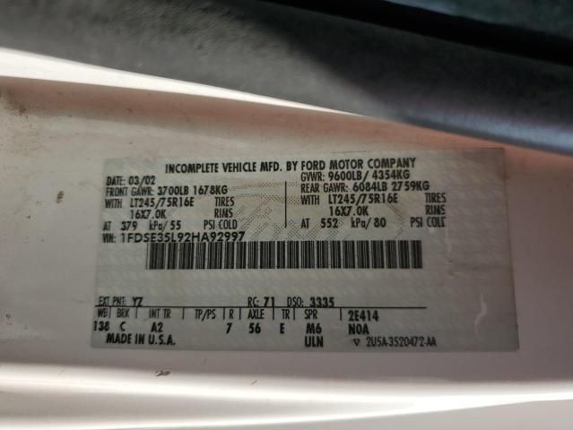 2002 Ford Econoline E350 Super Duty Cutaway Van