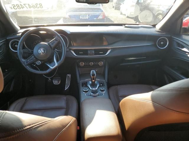 2022 Alfa Romeo Stelvio TI