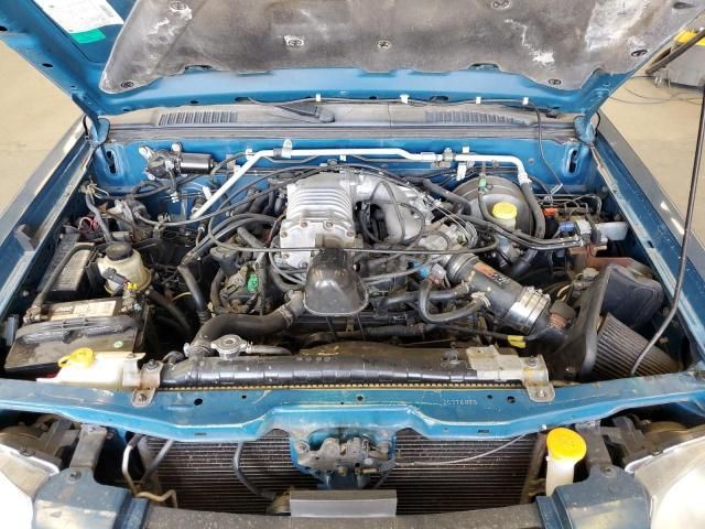 2002 Nissan Frontier Crew Cab SC