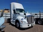 2015 Kenworth T680 Semi Truck