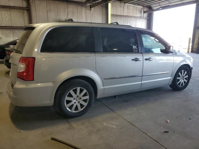 2011 Chrysler Town & Country Touring L