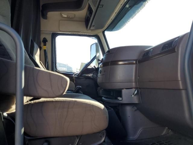 2015 Volvo VN VNL