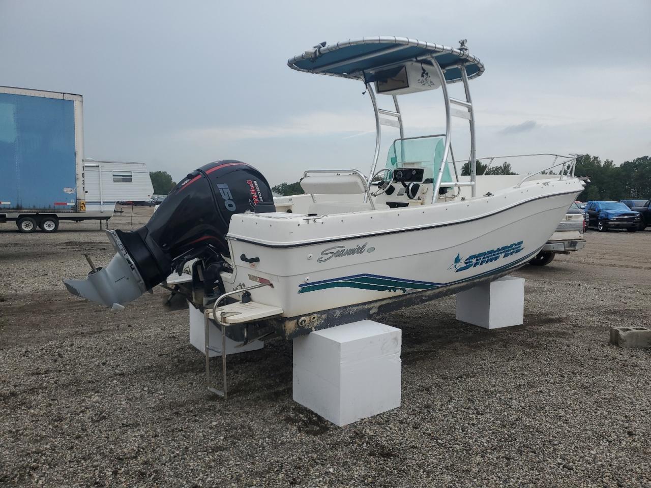 1996 Seaswirl Boat