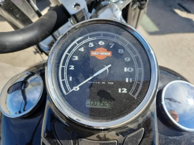 2016 Harley-Davidson FLS Softail Slim