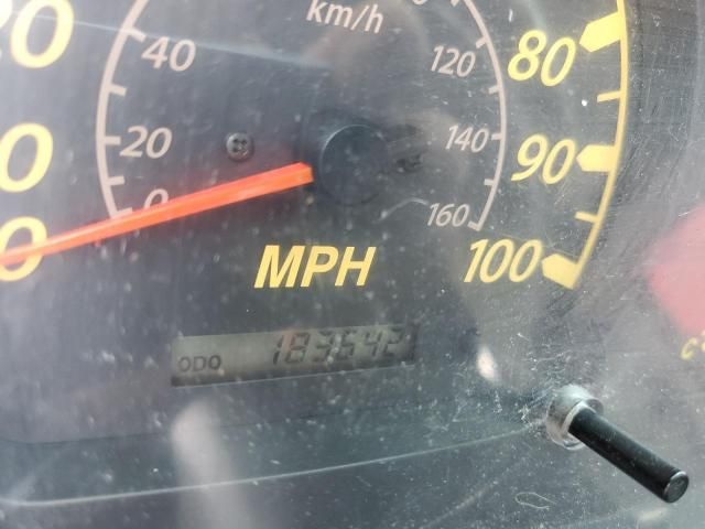 2005 Isuzu NPR