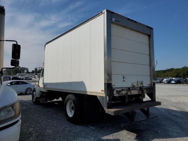 2001 International 4000 4700