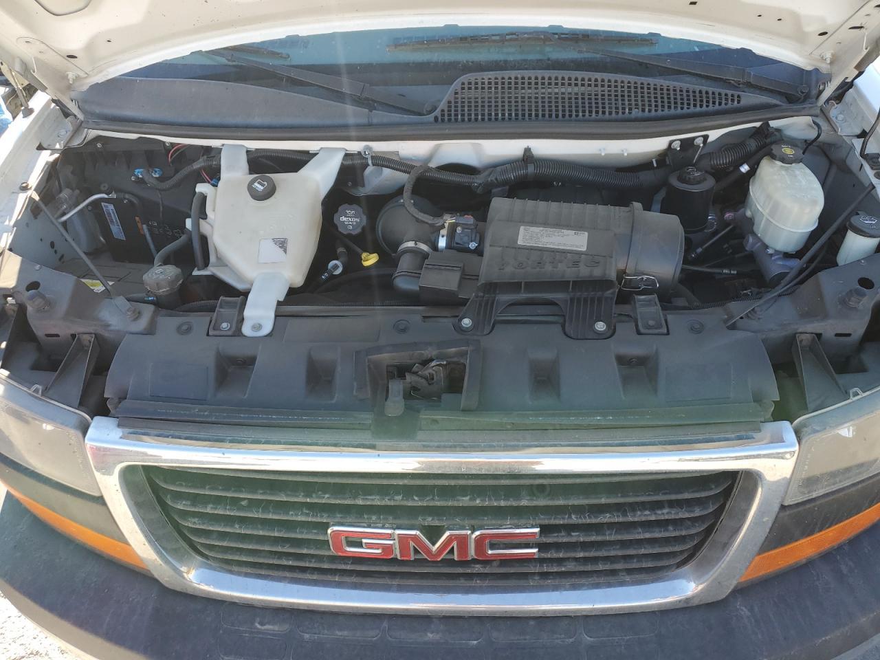 2017 GMC Savana Cutaway G3500