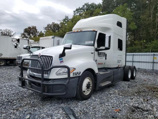 2018 International LT625