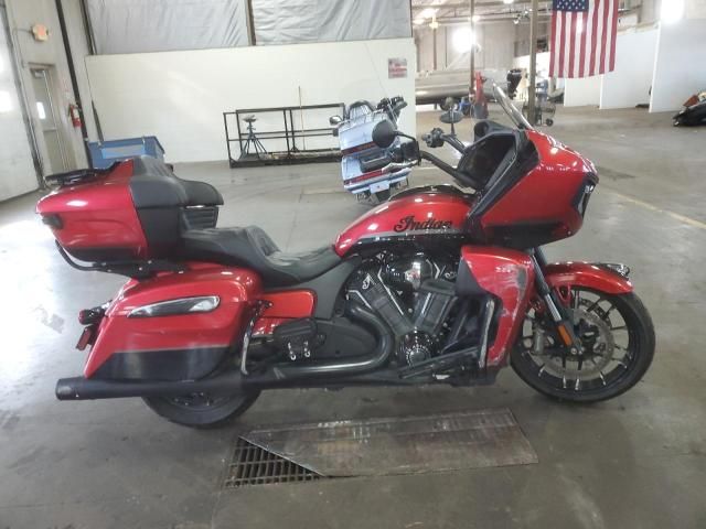 2022 Indian Motorcycle Co. Pursuit Dark Horse With Premium Package