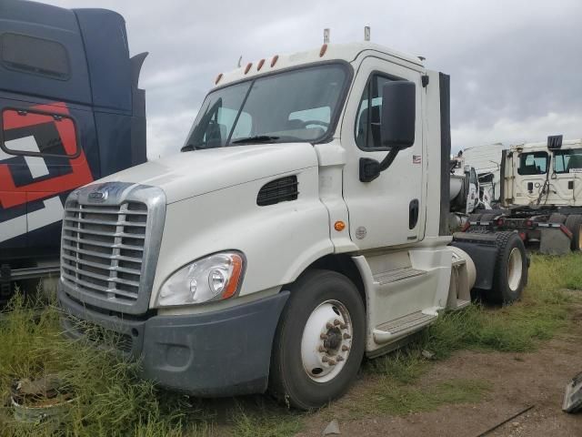 2016 Freightliner Cascadia 113 Semi Truck