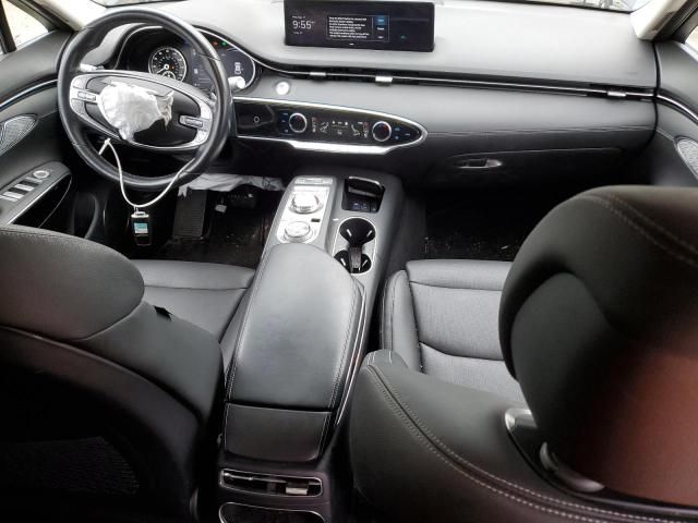 2022 Genesis GV70 Base