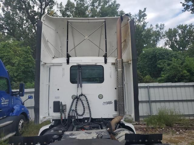 2014 Kenworth T680 Semi Truck