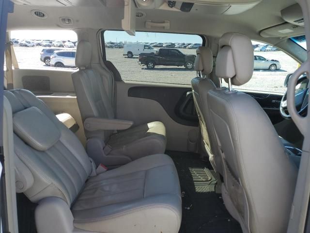 2012 Chrysler Town & Country Touring