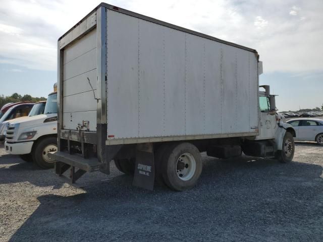 2001 International 4000 4700